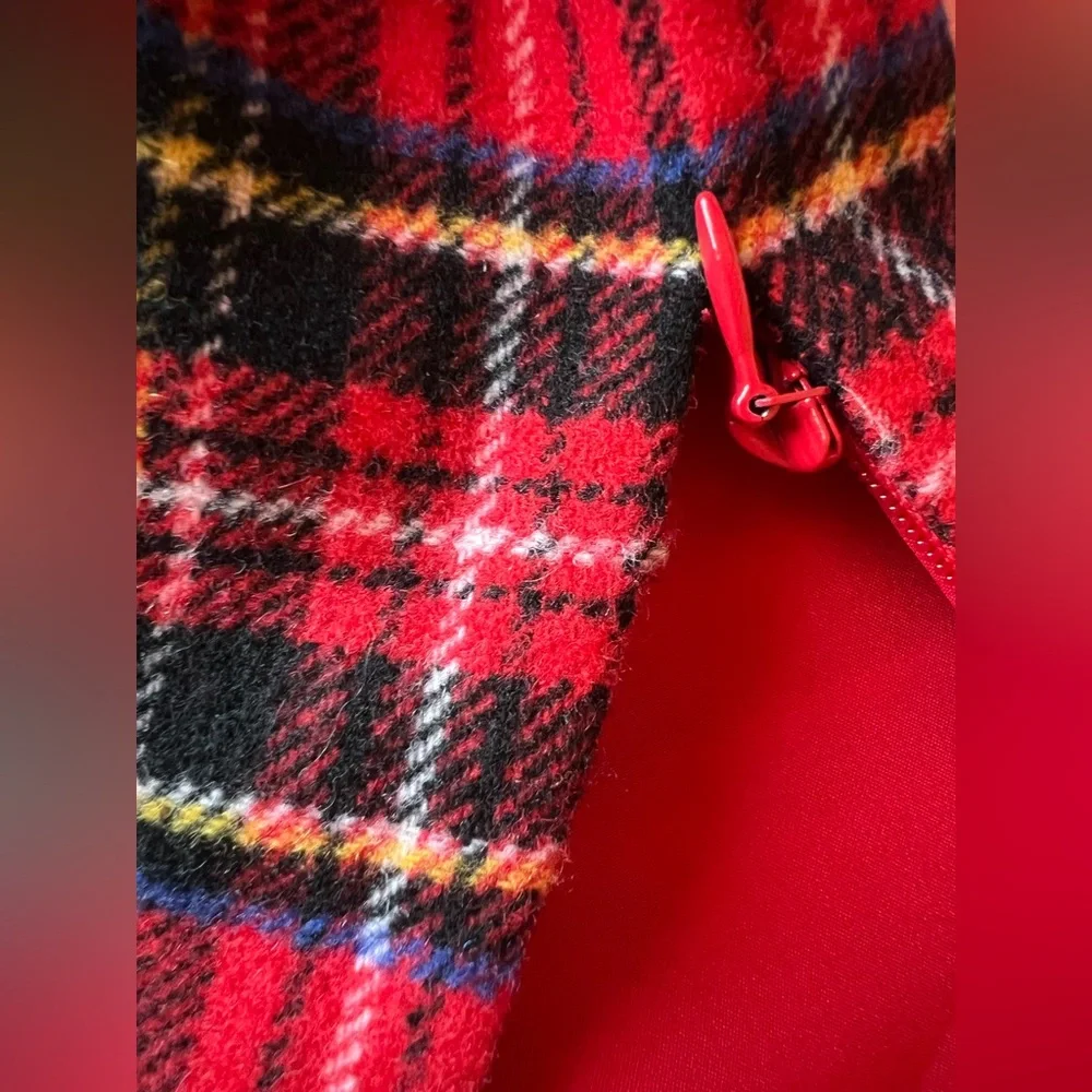 Red Tartan Plaid Skirt with broken zipper* NWT - Picture 11 of 14